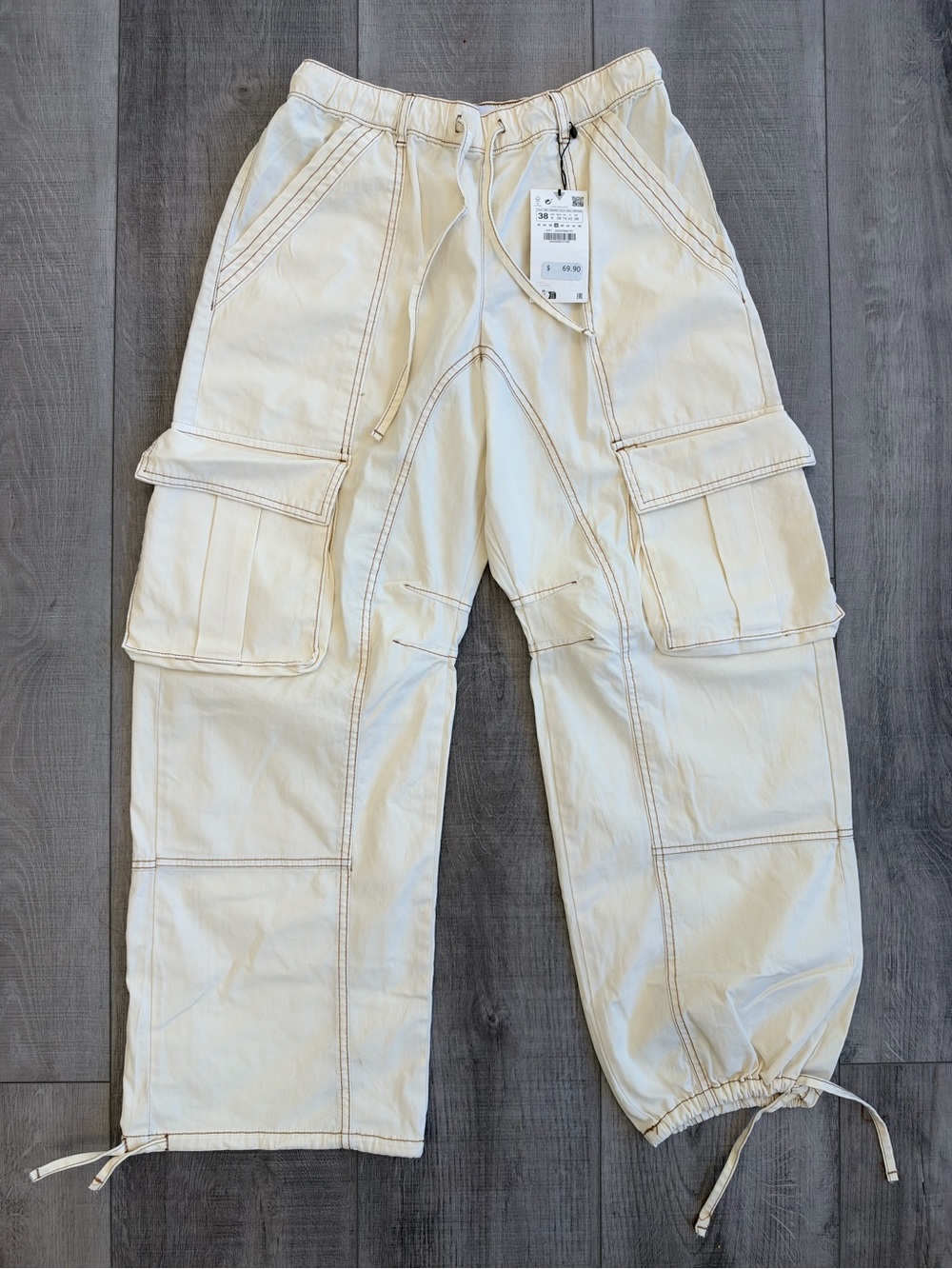 Zara Cream Cargo Jogger Pants